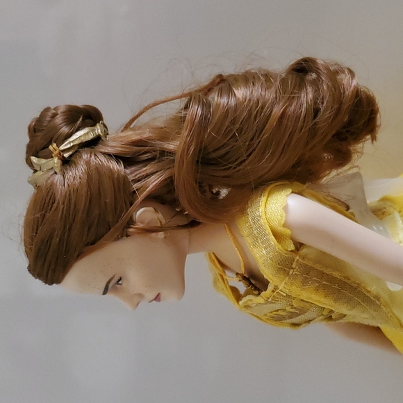 Disney's Belle Live Action Barbie Doll Disney Store Beauty and the Beast - Picture 9 of 16